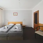 Star Hotel